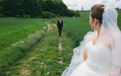 4 Smart Ways to Reach Lancaster County Brides