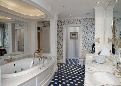 Interior bathroom with a jacuzzi tub